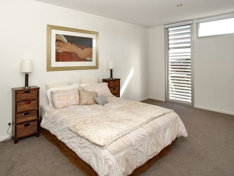 2b Barton Ave, Kingston Park SA 5049