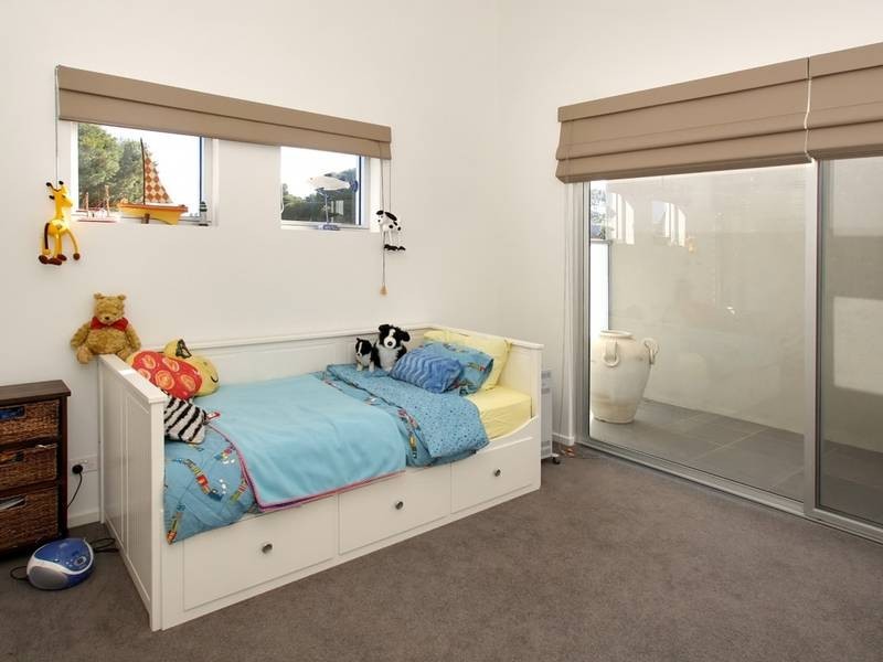 2b Barton Ave, Kingston Park SA 5049