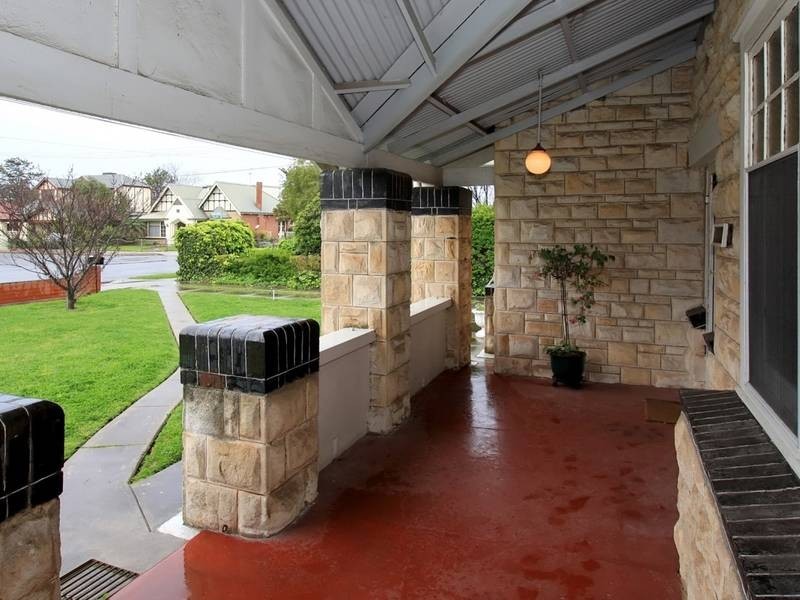 19 Ruthven Avenue, Glandore SA 5037