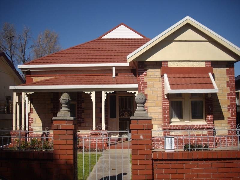 16 Nottingham Cres, Glandore SA 5037