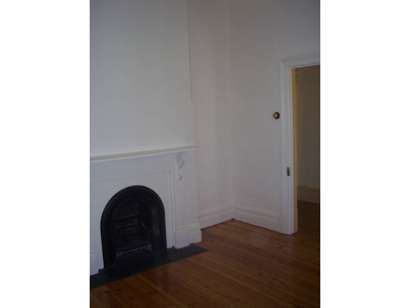 16 Nottingham Cres, Glandore SA 5037