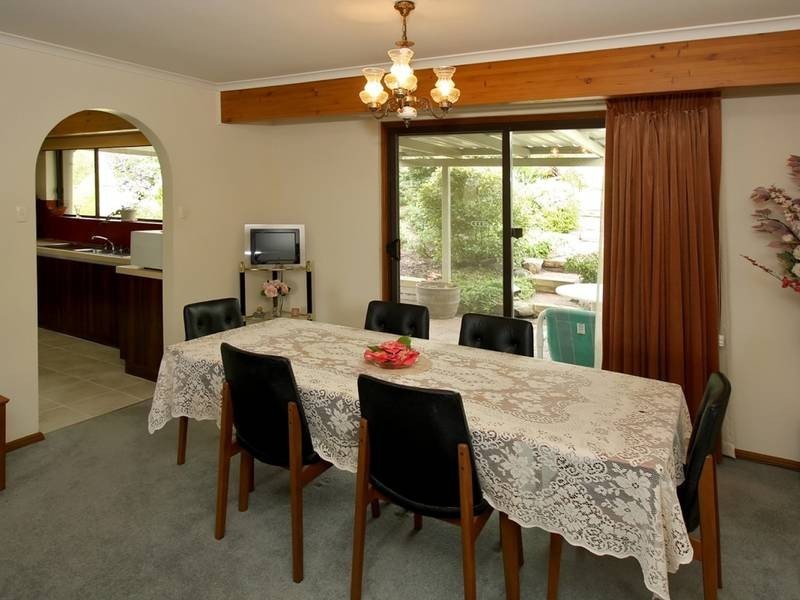 36 Tania Drive, Aberfoyle Park SA 5159