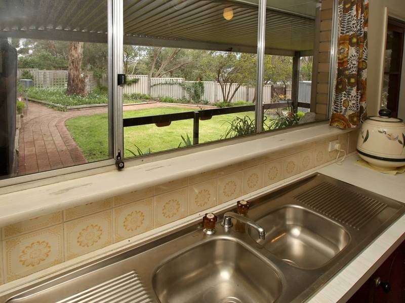 4 Malvern Court, Aberfoyle Park SA 5159