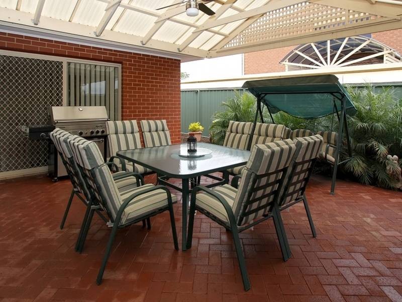 14 Hamilton Place, Mawson Lakes SA 5095