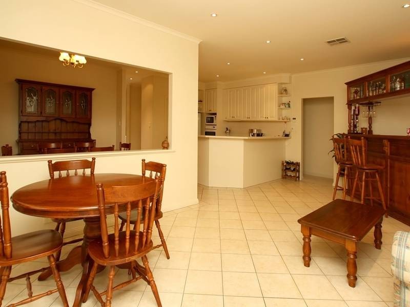 14 Hamilton Place, Mawson Lakes SA 5095