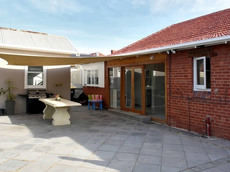 23 Ruthven Avenue, Glandore SA 5037