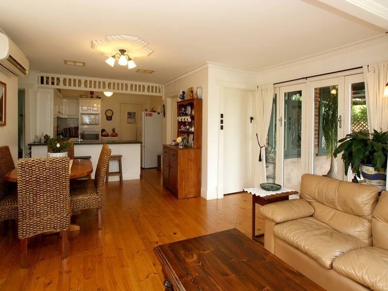 44 Albion Avenue, Glandore SA 5037