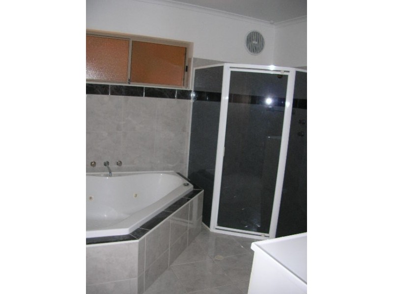 26 Pindee Street, Hallett Cove SA 5158