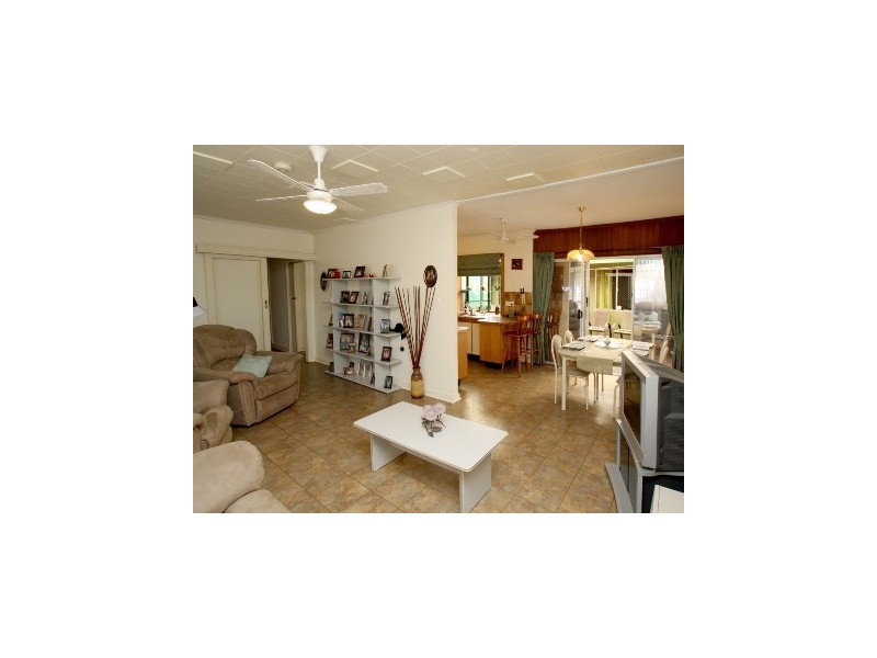 35 Lanark Avenue, Mitchell Park SA 5043