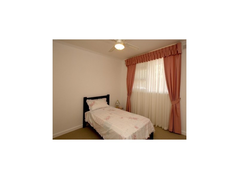 35 Lanark Avenue, Mitchell Park SA 5043