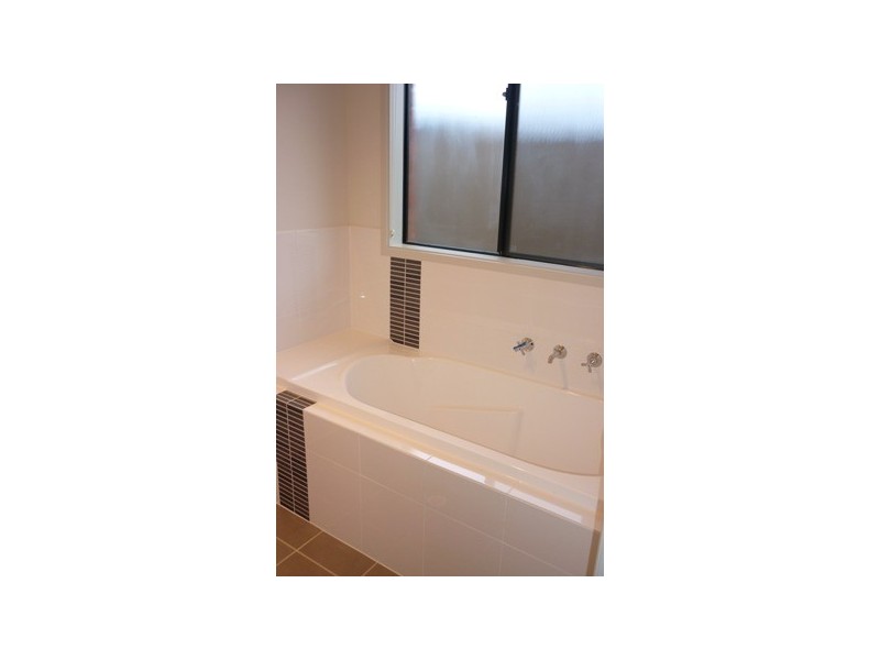 16A Athol Street, Clovelly Park SA 5042