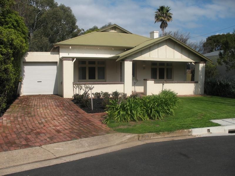 18 King Street, Glandore SA 5037