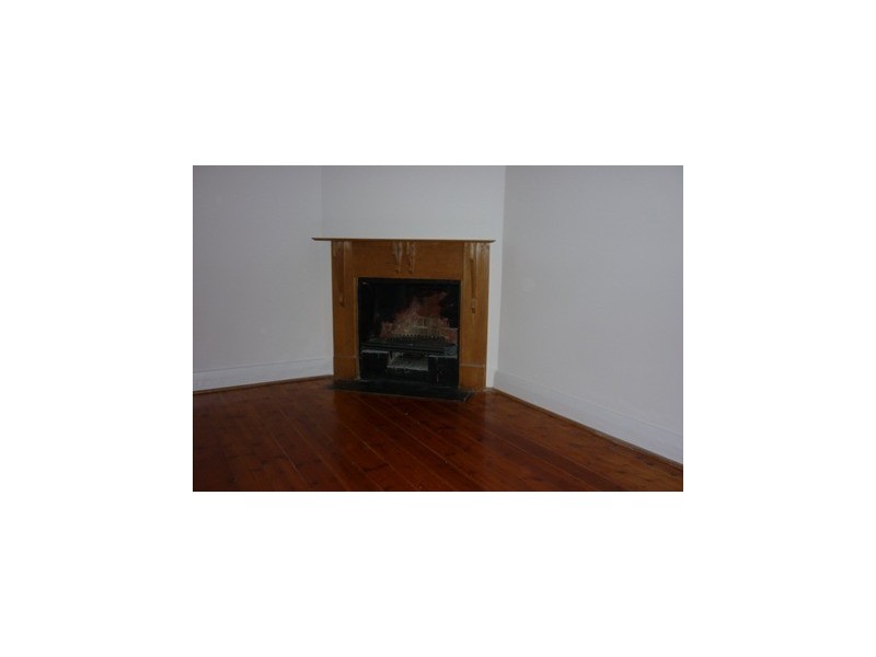 18 King Street, Glandore SA 5037