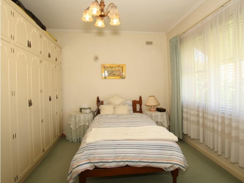 29 Stradbroke Avenue, Plympton Park SA 5038