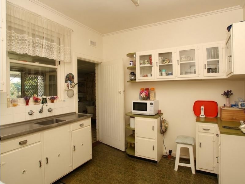 29 Stradbroke Avenue, Plympton Park SA 5038