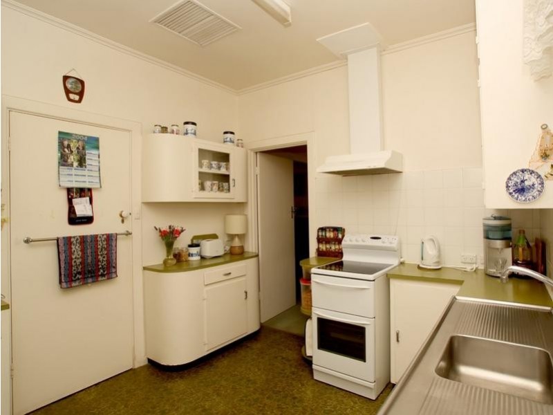 29 Stradbroke Avenue, Plympton Park SA 5038