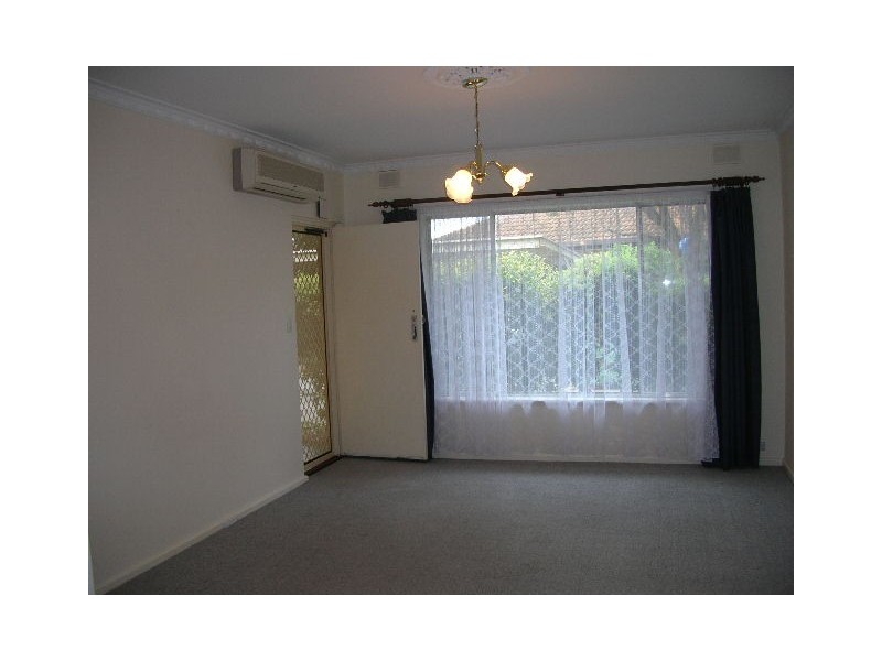 1/8 Military Road, West Beach SA 5024