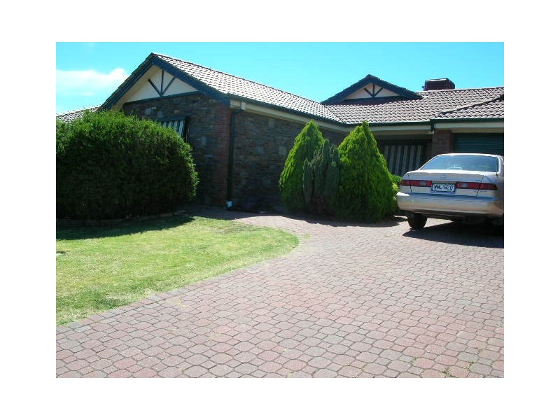 25 Zabica Avenue, Woodcroft SA 5162