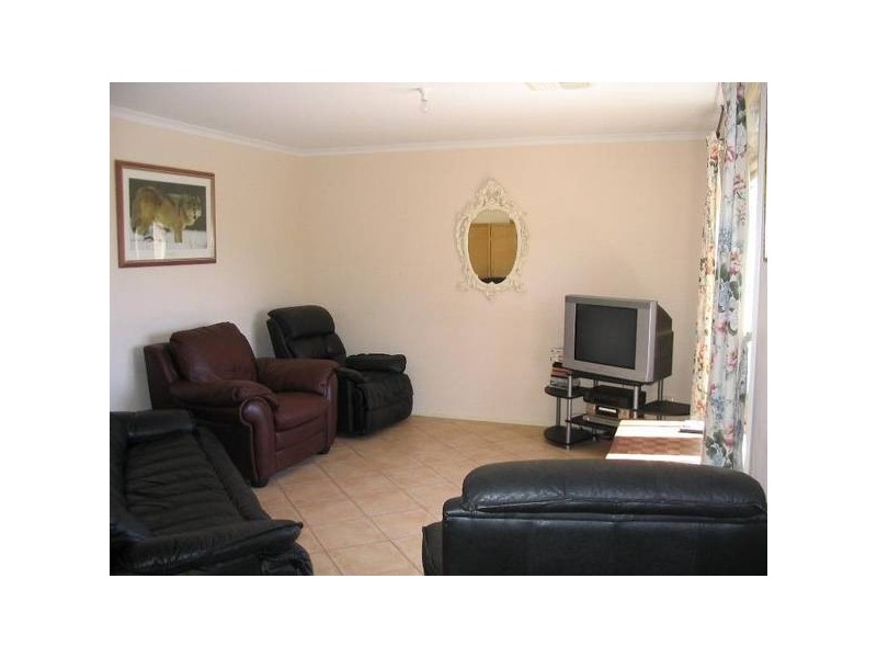 2 Stella Street, Darlington SA 5047