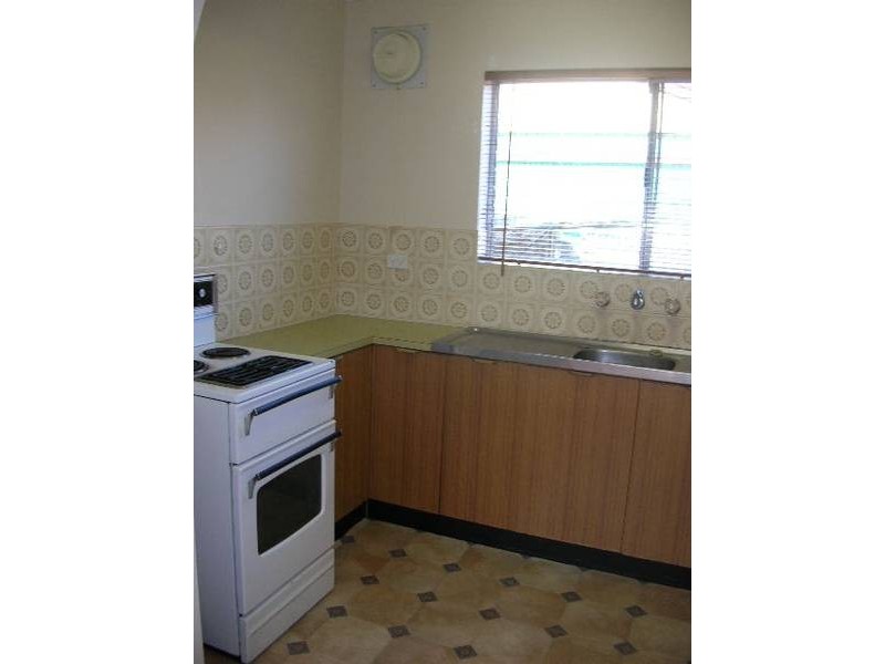 2/37 Forest Avenue, Black Forest SA 5035