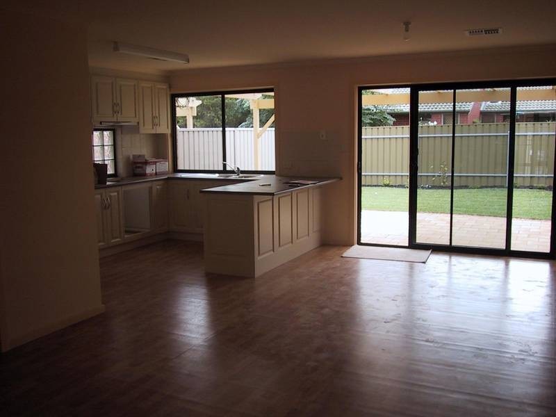 13 Wallace Court, Mitchell Park SA 5043