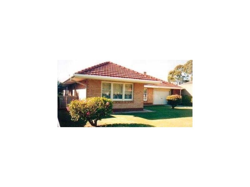 10 Lavinia Street, Hove SA 5048