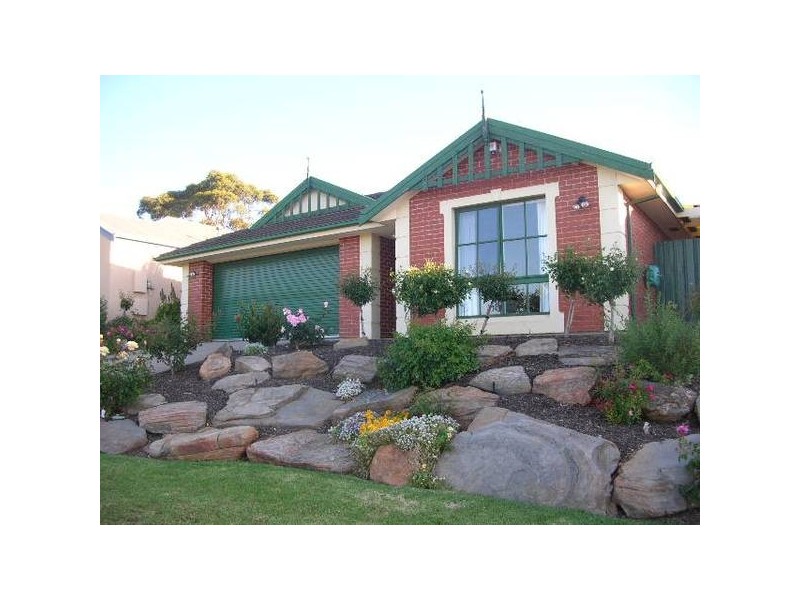 22 Gleneagles Road, Aberfoyle Park SA 5159