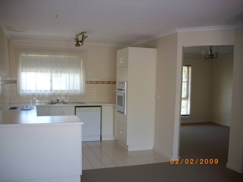 2/15 Clark Avenue, Glandore SA 5037