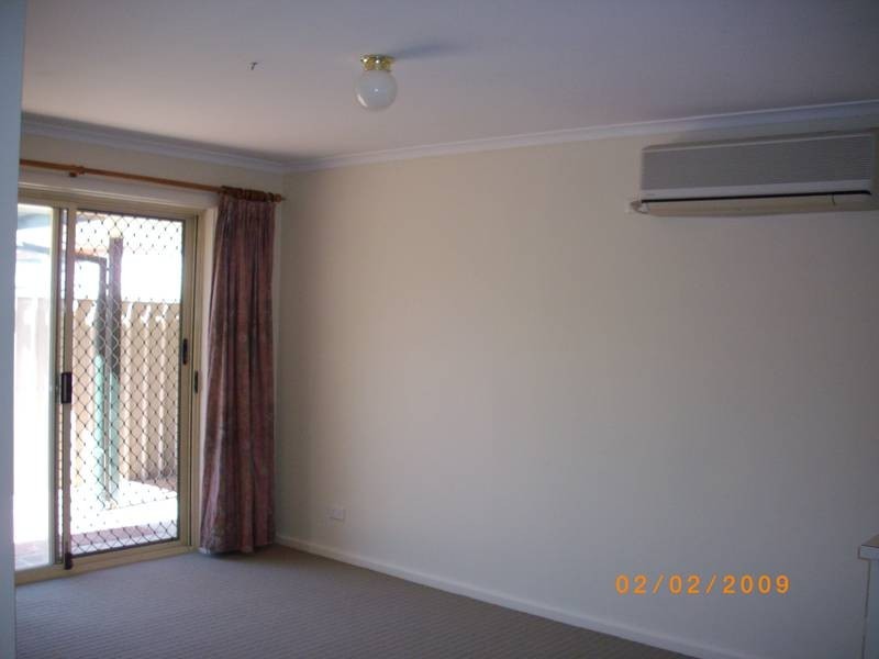 2/15 Clark Avenue, Glandore SA 5037