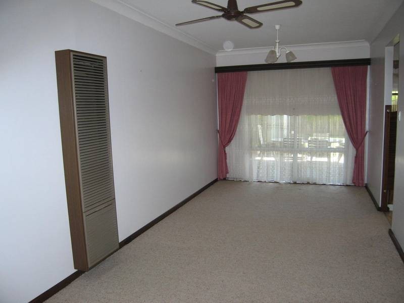 4 Vivonne Way, Marion SA 5043