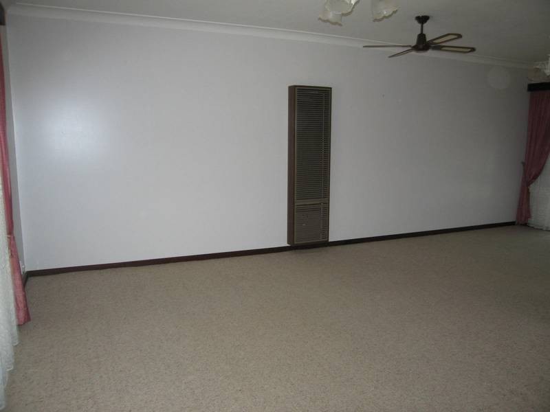 4 Vivonne Way, Marion SA 5043