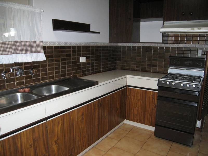 4 Vivonne Way, Marion SA 5043