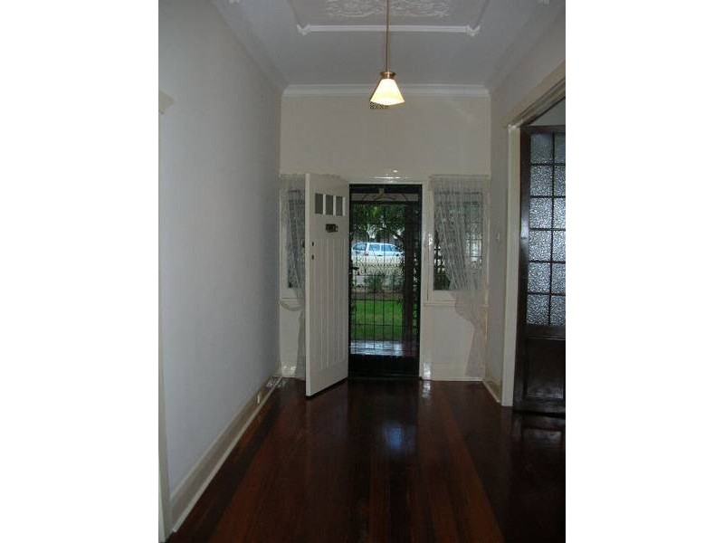 38 Wellington Street, Glandore SA 5037