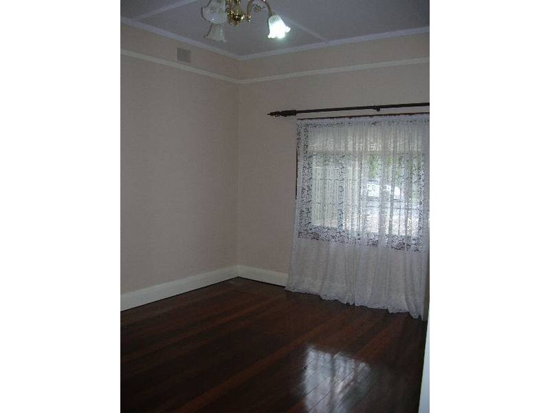 38 Wellington Street, Glandore SA 5037