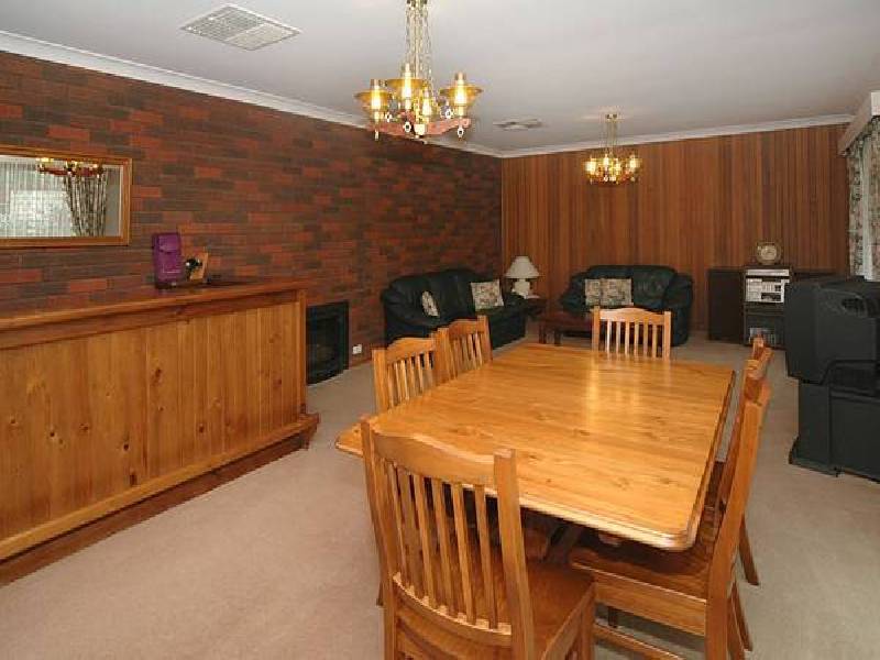 24 Abiona Street, Flagstaff Hill SA 5159