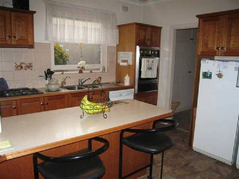 18 McLaughlan Avenue, North Brighton SA 5048