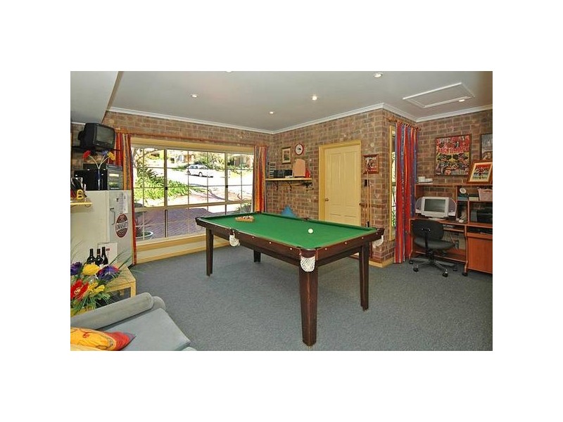 1 Tawny Court, Aberfoyle Park SA 5159
