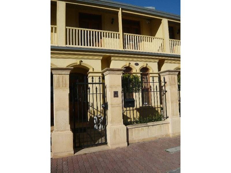 Sussex Street, Glenelg SA 5045