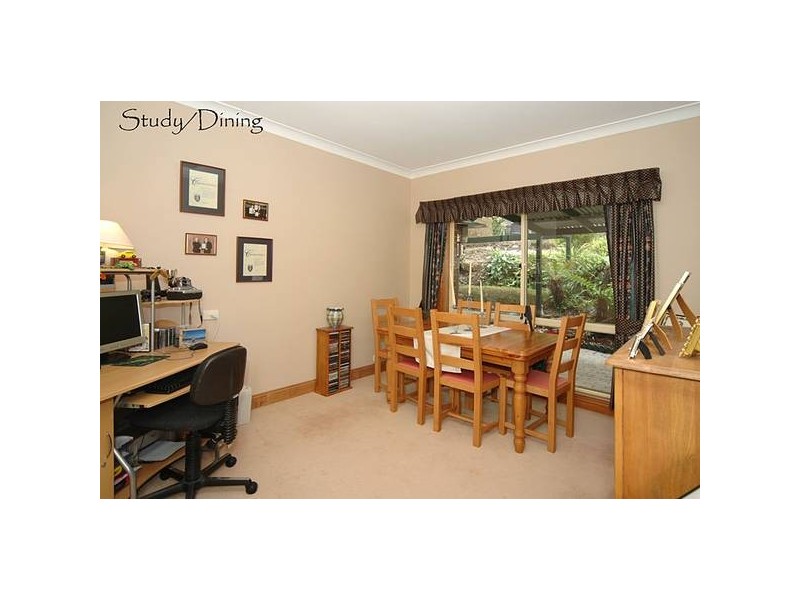 5 Whistler Grove, Flagstaff Hill SA 5159