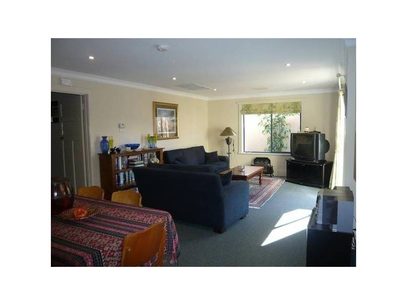 12 St Johns Row, Glenelg SA 5045