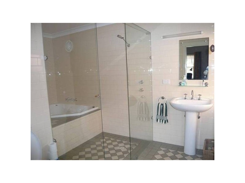 12 St Johns Row, Glenelg SA 5045