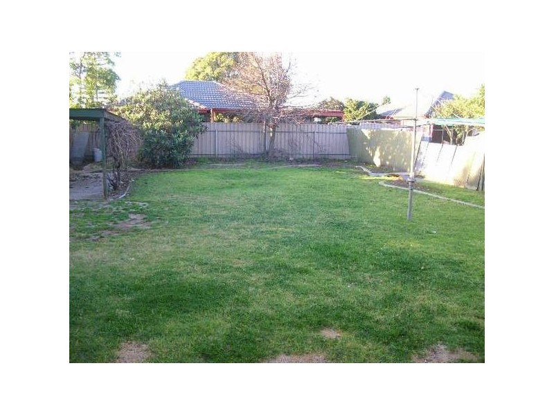 Inverall Avenue, North Plympton SA 5037
