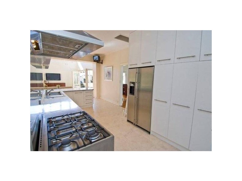 4 Graydale Street, West Beach SA 5024