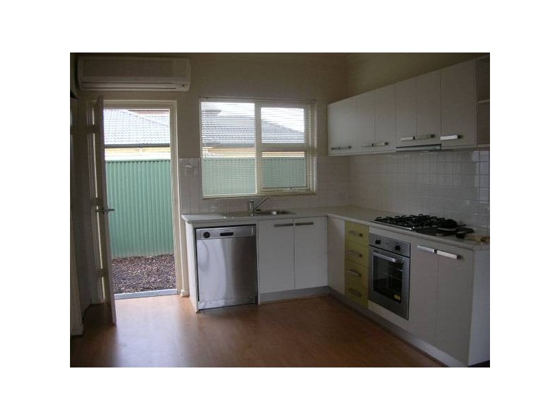 2/4 Packard Streeet, North Plympton SA 5037