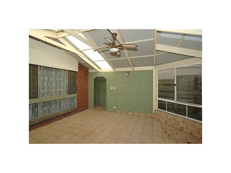 22 Lancing Court, Huntfield Heights SA 5163