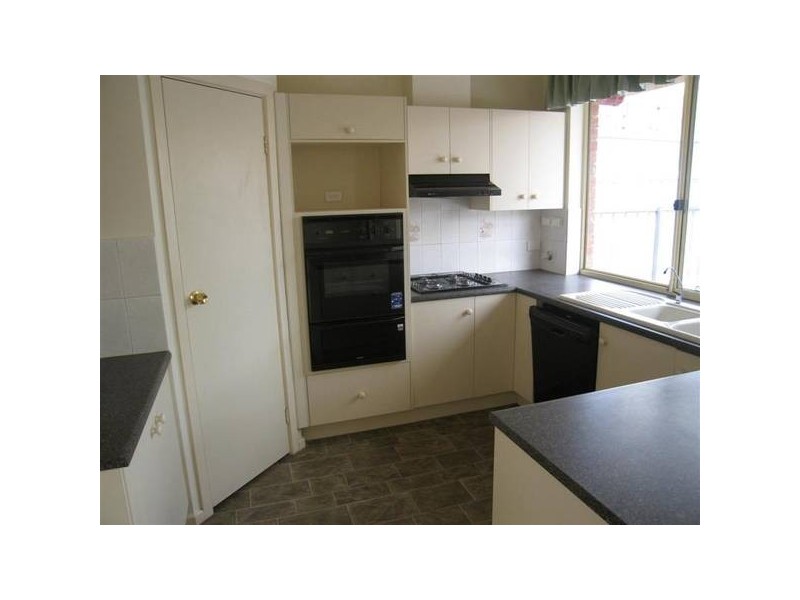19 Arnold Drive, Mitchell Park SA 5043