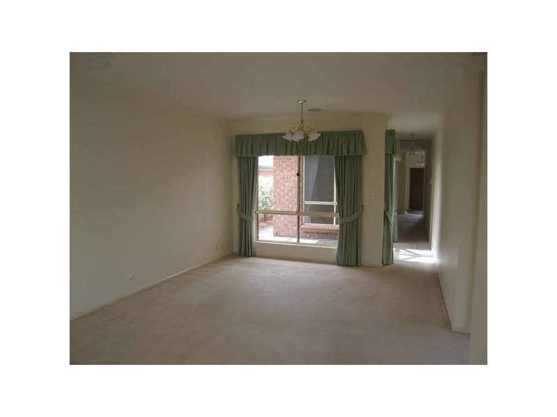 19 Arnold Drive, Mitchell Park SA 5043