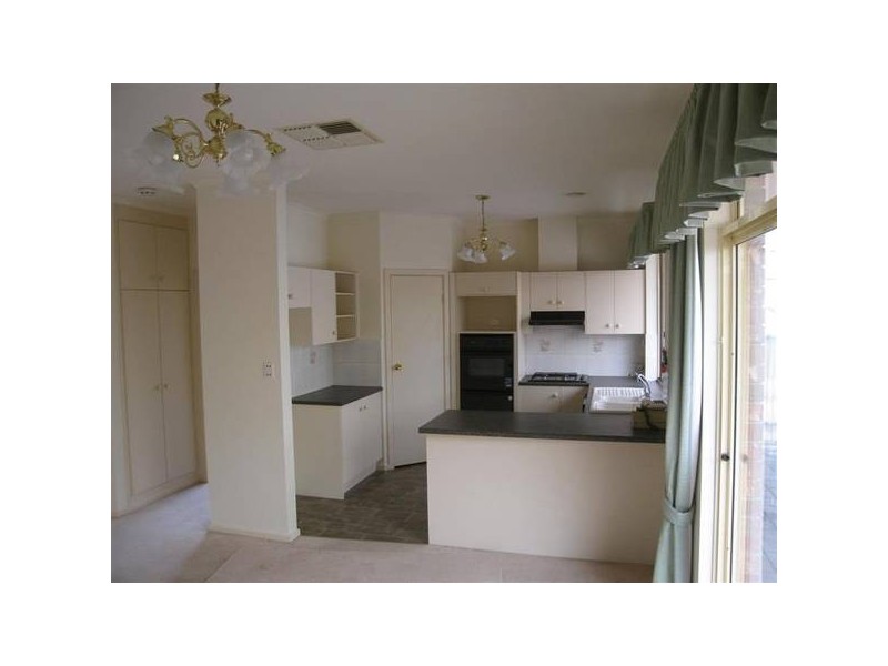 19 Arnold Drive, Mitchell Park SA 5043