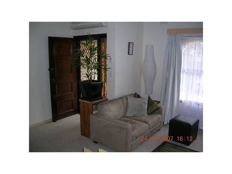 3/4a Gordon Street, Black Forest SA 5035