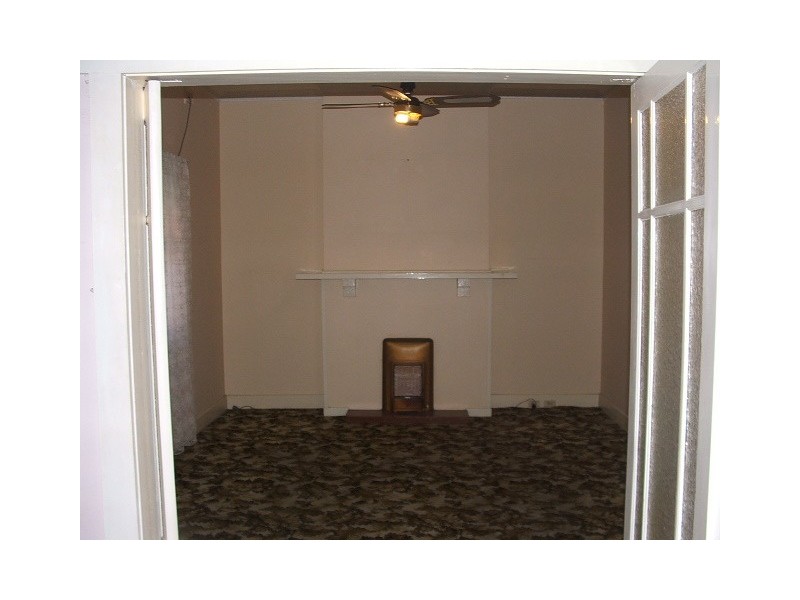 40 St Georges Avenue, Glandore SA 5037